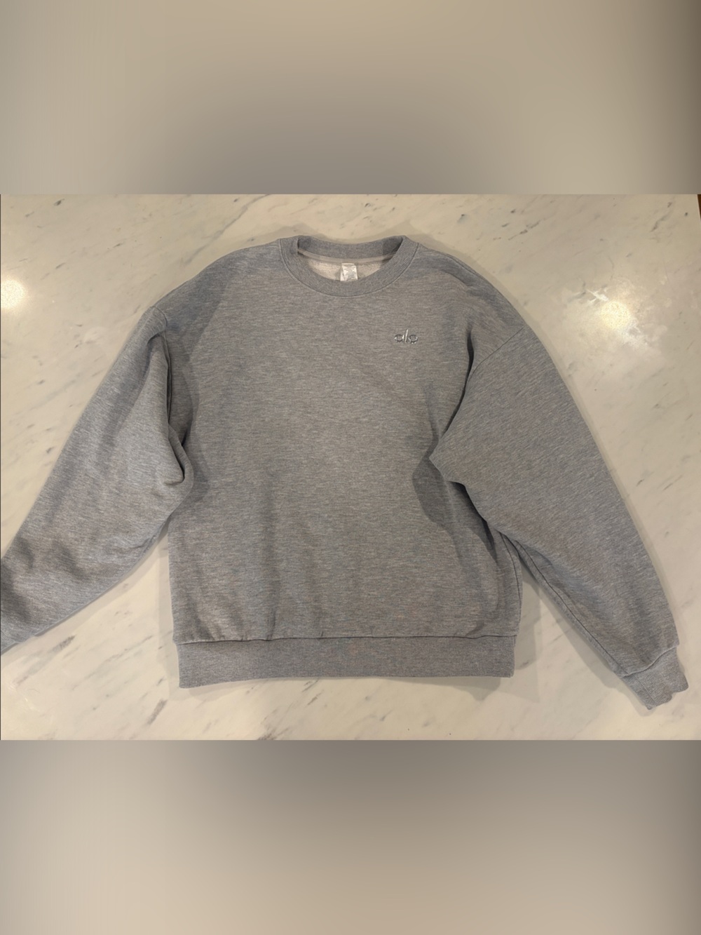 ALO Women’s Accolade Gray Crewneck Sweatshirt